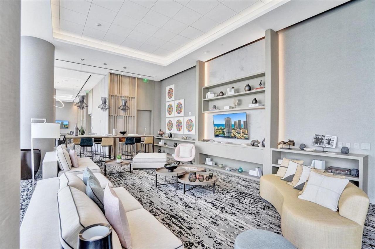 Hyde Beach House: Luxury Oceanside Resort with Rooftop Amenities Hollywood Exterior photo